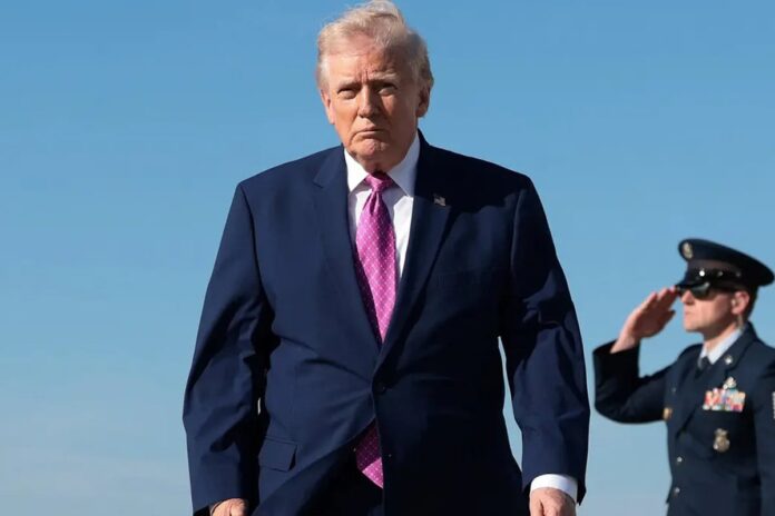 ট্রাম্প বলছেন ইরান ধ্বংস, গোয়েন্দারা বলছে উল্টো গল্প