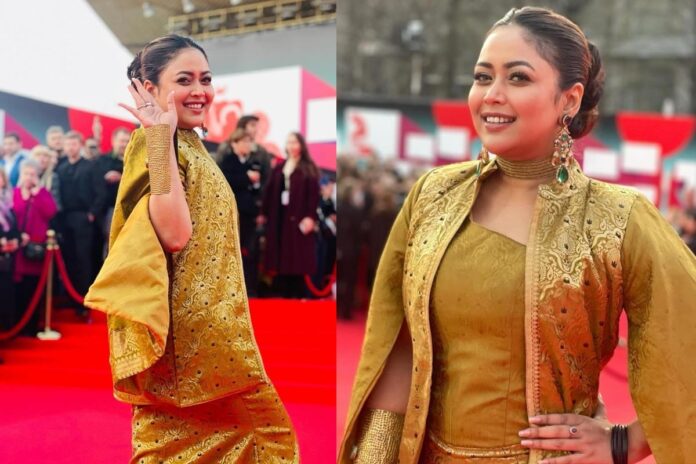 মস্কো উৎসবের রেড কার্পেটে ভাবনা