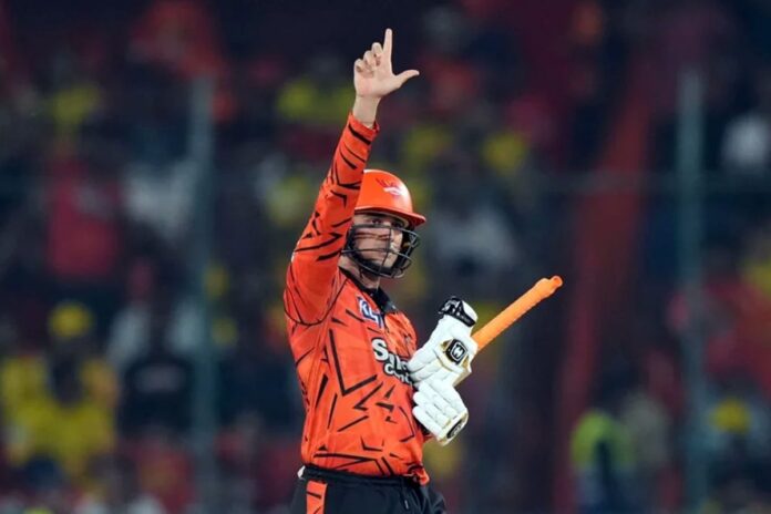 নিজের রেকর্ড ভেঙে অভিষেকের ১৫ বলে ফিফটি