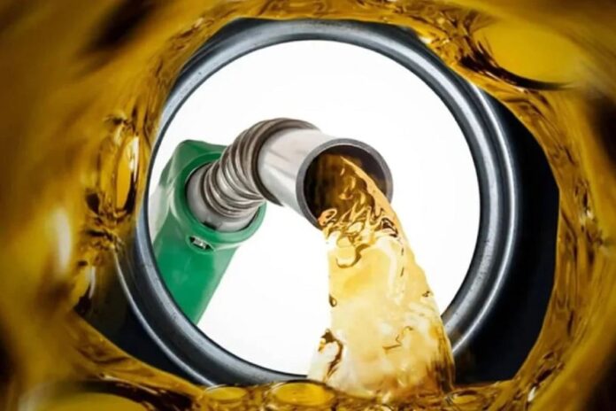 দুই দিনে অবৈধ মজুতকৃত ১৫ হাজার লিটার জ্বালানি তেল উদ্ধার