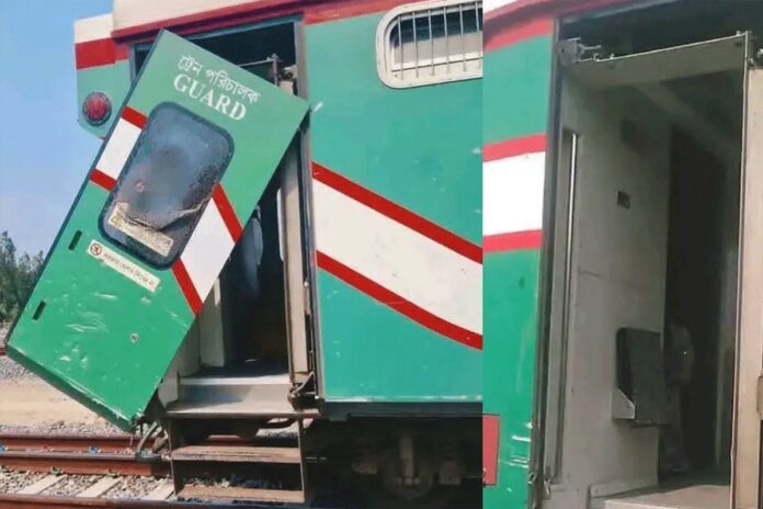 ট্রেনের সঙ্গে মাছবোঝাই ট্রাকের ধাক্কা, ১০ বগি ক্ষতিগ্রস্ত