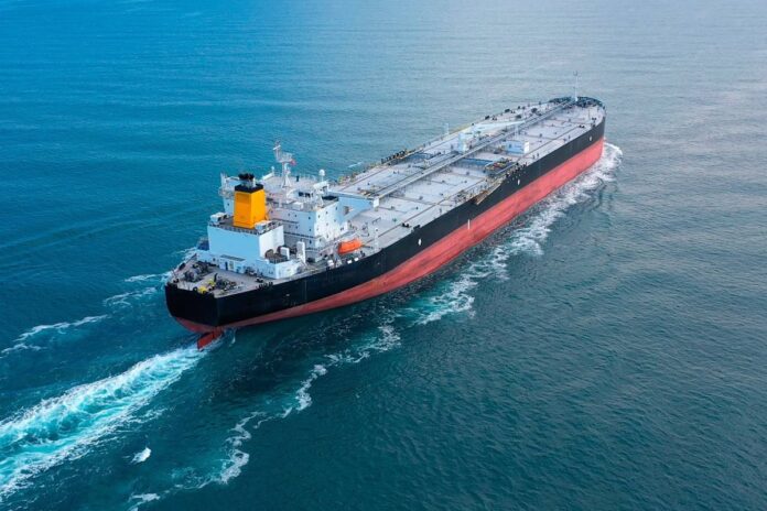 ইরানের তেল বিক্রিতে নিষেধাজ্ঞা শিথিলের মেয়াদ বাড়াল যুক্তরাষ্ট্র