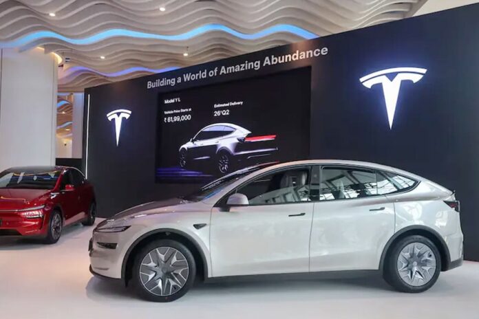 ভারতের বাজার ধরতে ৬ সিটের নতুন গাড়ি আনছে টেসলা