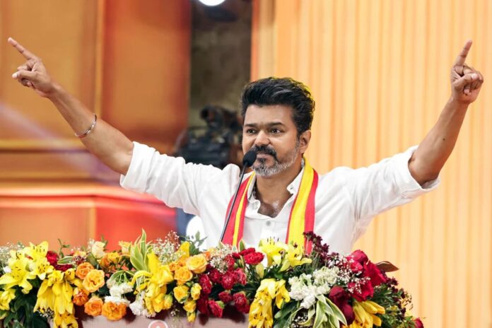 আমি অভিনেতা, কিন্তু রাজনীতিতে অভিনয় করি না: থালাপতি বিজয়