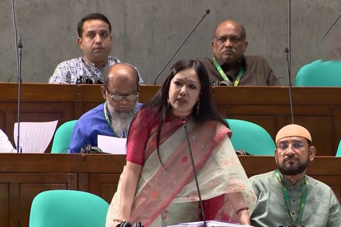 ঢাকায় লোডশেডিং ১-২ ঘণ্টা আর গ্রামে ১৪ ঘণ্টা: সংসদে রুমিন ফারহানা