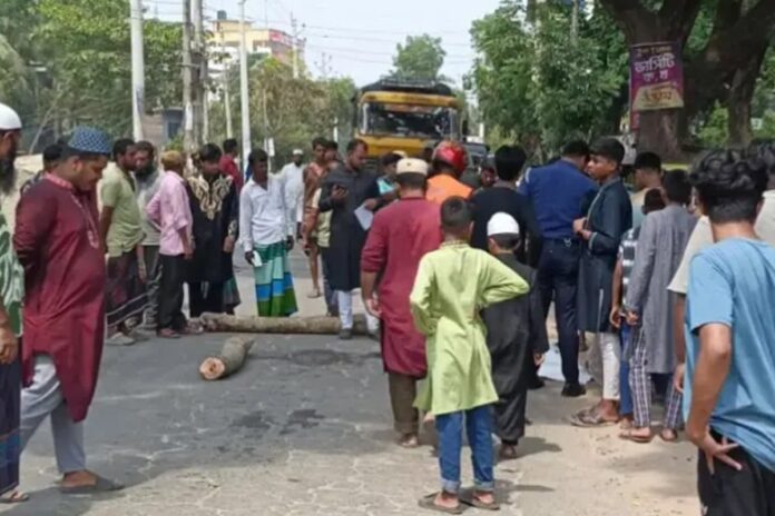 ঝিনাইদহে ট্রাকচাপায় নারী নিহত