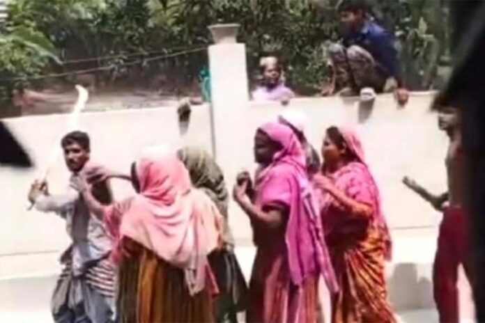 উল্লাপাড়ায় মসজিদ কমিটি গঠন নিয়ে জামায়াত-বিএনপির সংঘর্ষ