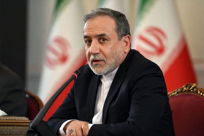 পুনরায় পাকিস্তানে ফিরেছেন ইরানের পররাষ্ট্রমন্ত্রী