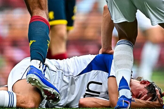 মাথায় আঘাত পেয়ে হাসপাতালে আর্জেন্টাইন ফুটবলার