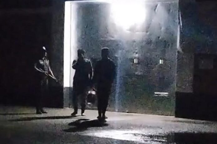 ফেসবুকে পোস্ট দিয়ে গ্রেফতার কলেজছাত্র: প্রতিমন্ত্রীর উদ্যোগে জামিনে মুক্ত