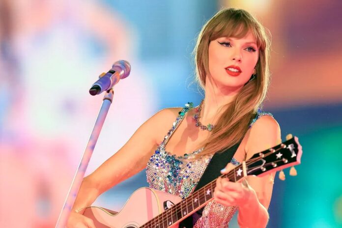 এআই আতঙ্কে নিজের কণ্ঠস্বর ও অবয়বের ট্রেডমার্ক চাইলেন টেইলর সুইফট