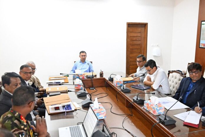 বিনিয়োগকারীদের আকৃষ্ট করতে প্রকল্প অনুমোদন প্রক্রিয়া সহজ করার নির্দেশ প্রধানমন্ত্রীর