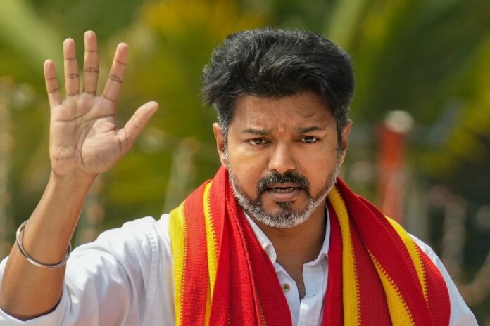 যে ছয় পদক্ষেপে তামিলনাড়ুর রাজনীতিতে চমক দেখালেন ‌থালাপতি বিজয়