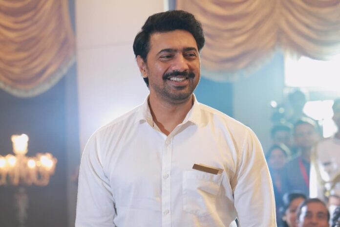 বিজেপিকে অভিনন্দন জানালেন তৃণমূলের দেব
