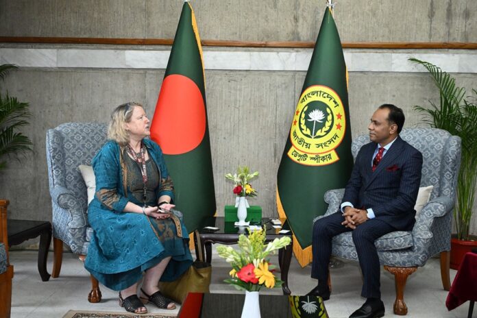 ডেপুটি স্পিকারের সঙ্গে ইউনেস্কো প্রতিনিধিদলের সাক্ষাৎ