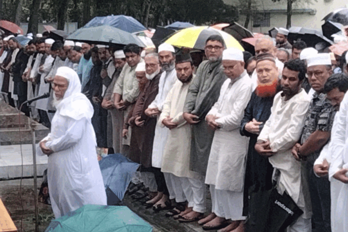 স্বামীর পাশেই শায়িত হলেন সমাজকল্যাণমন্ত্রীর মা জেবুননেসা