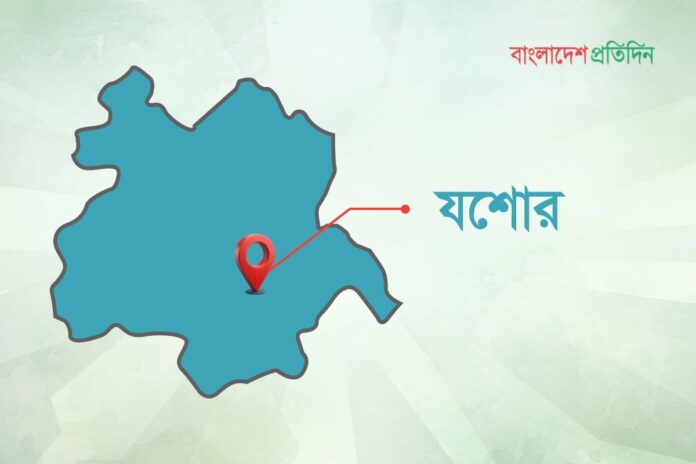 শার্শায় পরকীয়ার জেরে যুবক খুন, এক মাস পর গোয়ালঘর থেকে লাশ উদ্ধার
