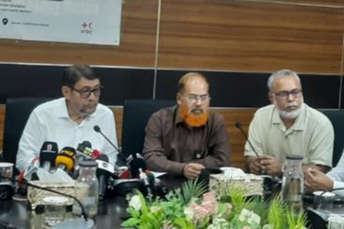 হাম এড়াতে ঈদে শিশুদের নিয়ে সতর্কভাবে চলার পরামর্শ স্বাস্থ্যমন্ত্রীর