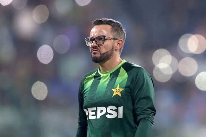 পাকিস্তানের দুর্বলতা চিহ্নিত করলেন মাইক হেসন