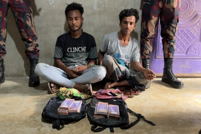টেকনাফে জাল টাকার সরঞ্জামসহ গ্রেফতার ২
