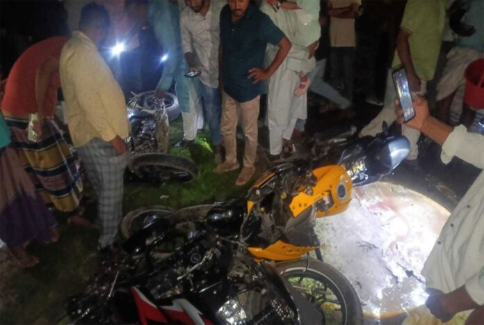 ঈদে ঘুরতে বের হয়ে দুর্ঘটনায় প্রাণ হারালো দুই বন্ধু