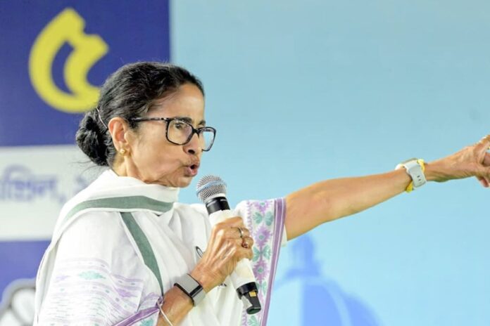 বিদ্রোহে কাঁপছে মমতার তৃণমূল: সব কমিটি বিলুপ্ত ঘোষণা, ৫৯ বিধায়কের সমর্থনে নতুন নেতৃত্ব