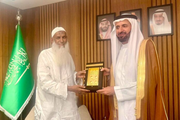 এবছর বাংলাদেশের হজ ব্যবস্থাপনায় দক্ষতার প্রশংসা সৌদি হজ ও উমরাহ মন্ত্রীর