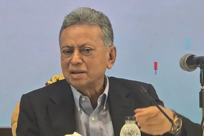 ‘সরকারি কর্মকর্তাদের বেতন বাড়লে দুর্নীতি কমবে’
