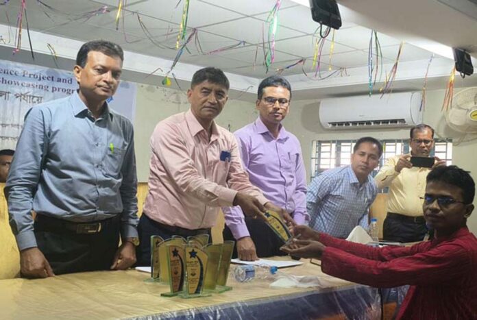 টুঙ্গিপাড়ায় বৈজ্ঞানিক গবেষণা প্রদর্শনী মেলা
