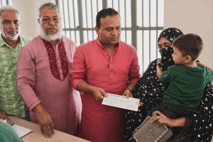 সদরঘাট লঞ্চ দুর্ঘটনায় নিহতদের পরিবারকে আর্থিক সহায়তা দিল নৌ মন্ত্রণালয়