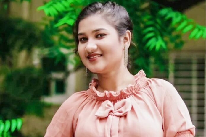 অভিনেত্রী ঝিলিককে ৮ তলা থেকে ফেলে হত্যার অভিযোগ