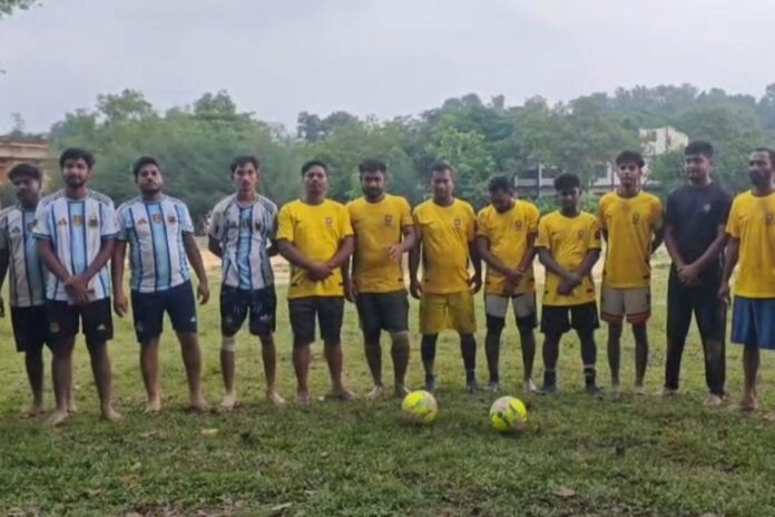 খাগড়াছড়িতে ব্রাজিল-আর্জেন্টিনা সমর্থকদের ব্যতিক্রমী প্রীতি ফুটবল ম্যাচ