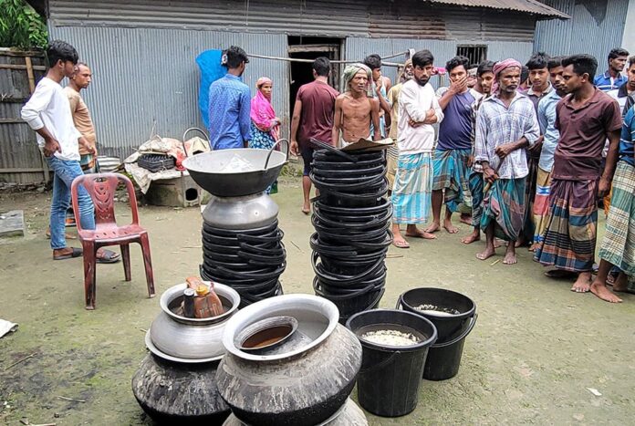 কুড়িগ্রামে বাড়িতে বাংলা মদের কারখানা, আটক ১
