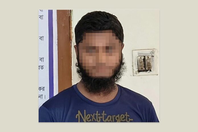 গৃহবধূকে ধর্ষণের অভিযোগে মাদ্রাসাশিক্ষক গ্রেফতার