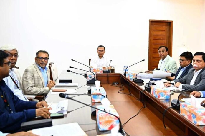 প্রধানমন্ত্রীর সভাপতিত্বে ডিএসসিসির সড়ক ব্যবস্থাপনা বিষয়ক সভা